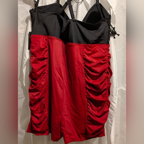 C5 NWT Torrid X Disney Mickey Mouse Bathing Suit Sz 4 D/DD - Picture 13 of 14